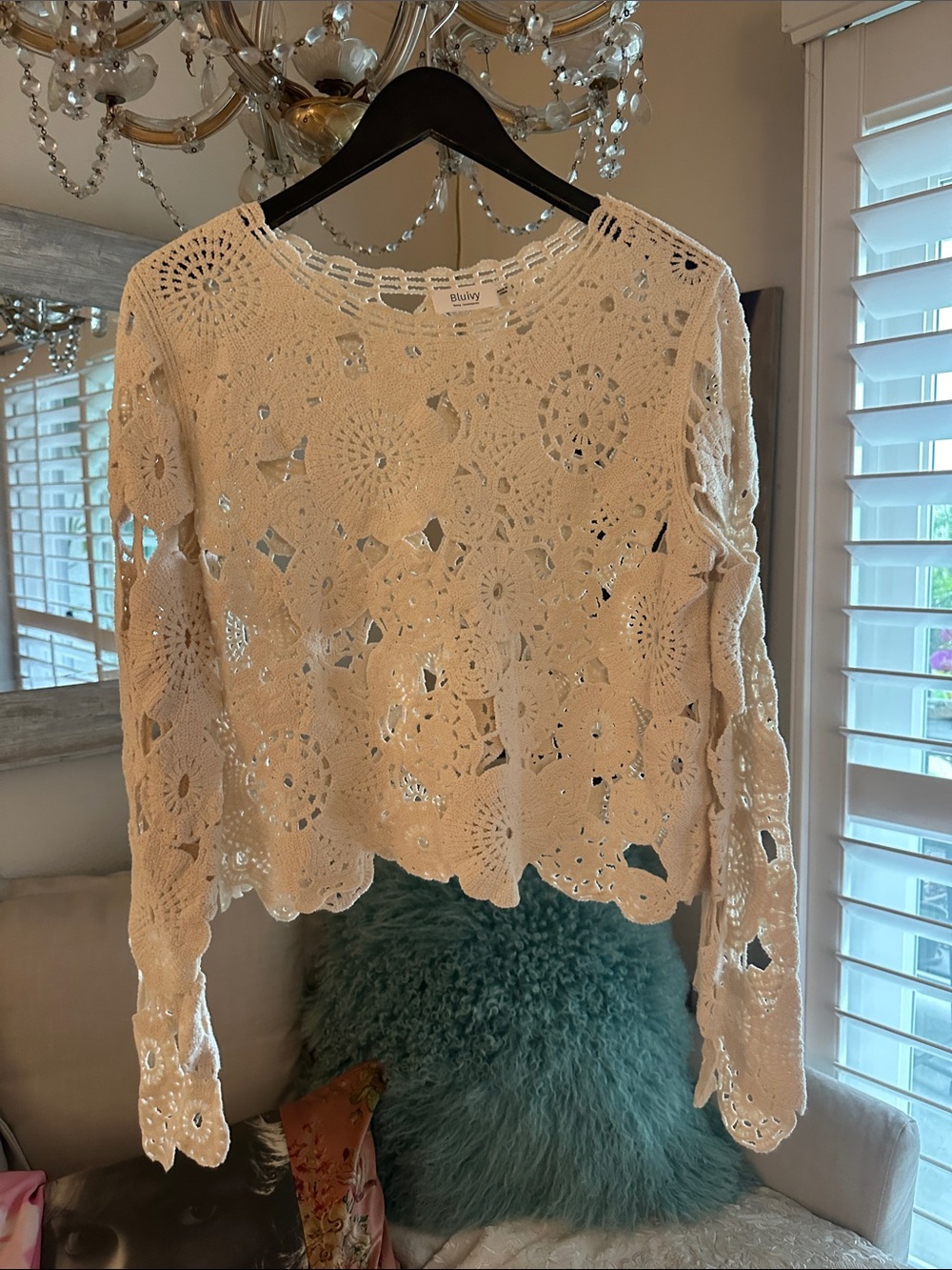 Bluivy Cream Crochet Pullover Crochet Top